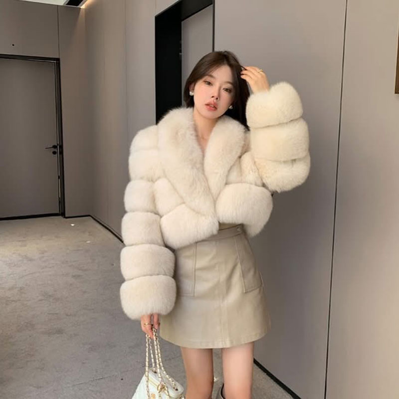 Iconic Street Fashion Week Lux - Street Fashion Week 评论和价格