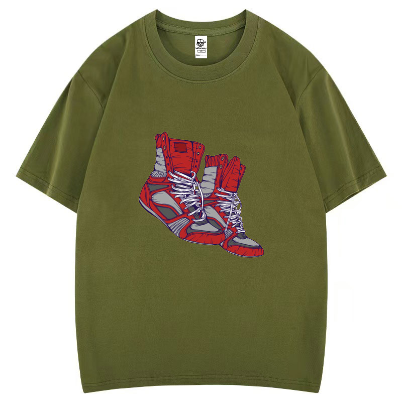 Boxer Wearing A Red Glove with - Street Fashion Pose 评论和价格