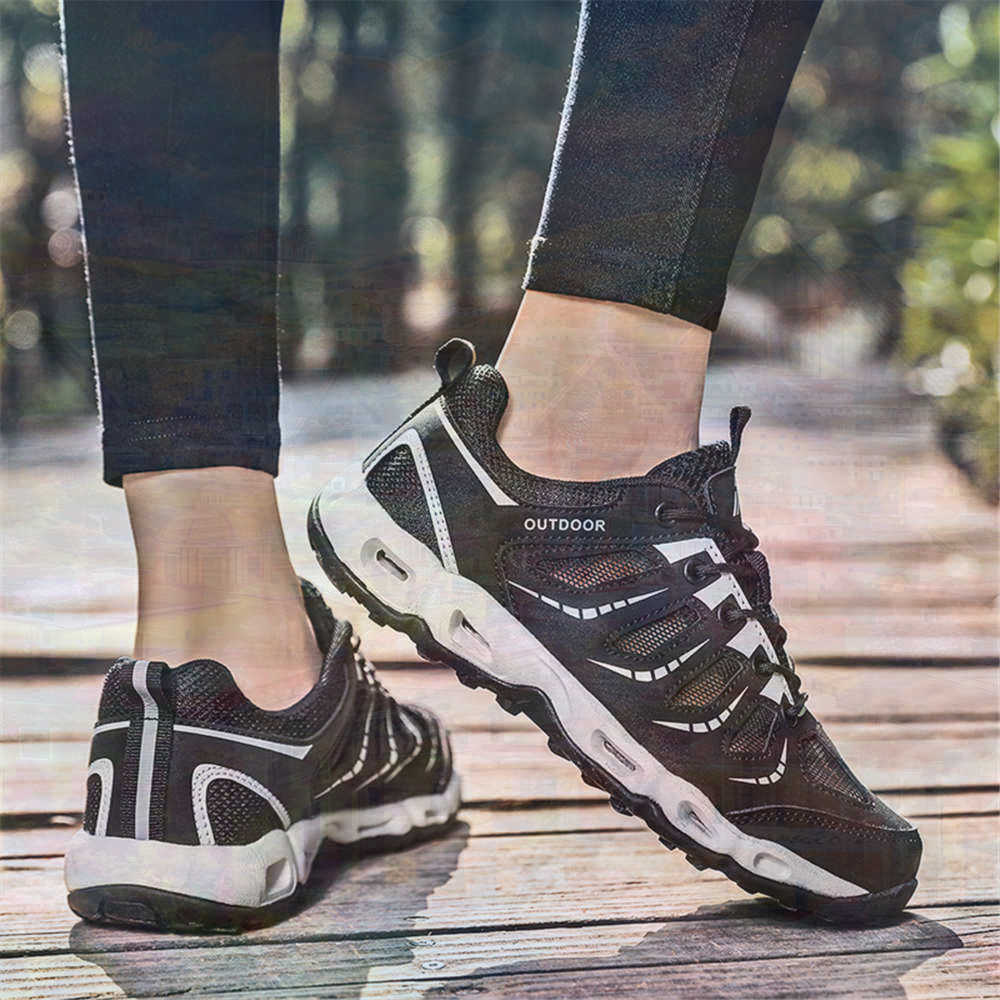 Sumer Round Tip Silver Sneaker - Street Fashion Asian 评论和价格