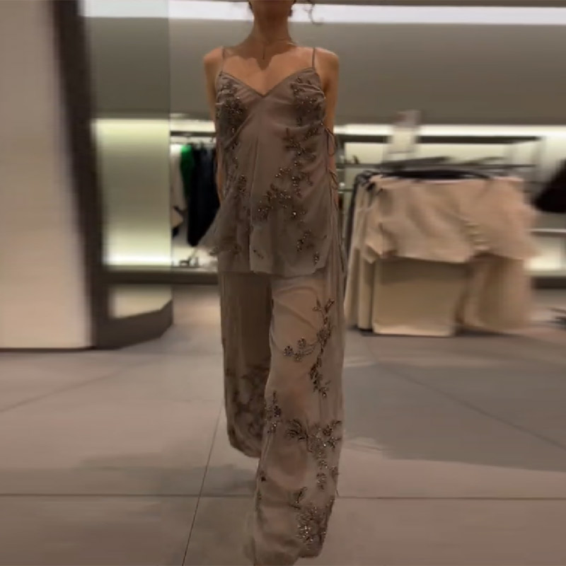 2026 New Women Grey Two-piece  - Street Fashion Jacket 评论和价格