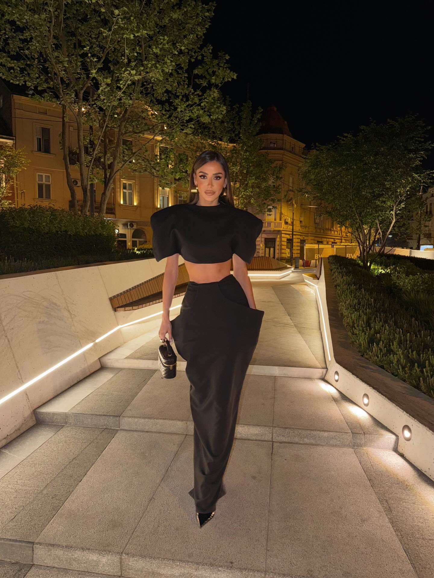Fashion Week Style Black Two P - Street Fashion Week 评论和价格